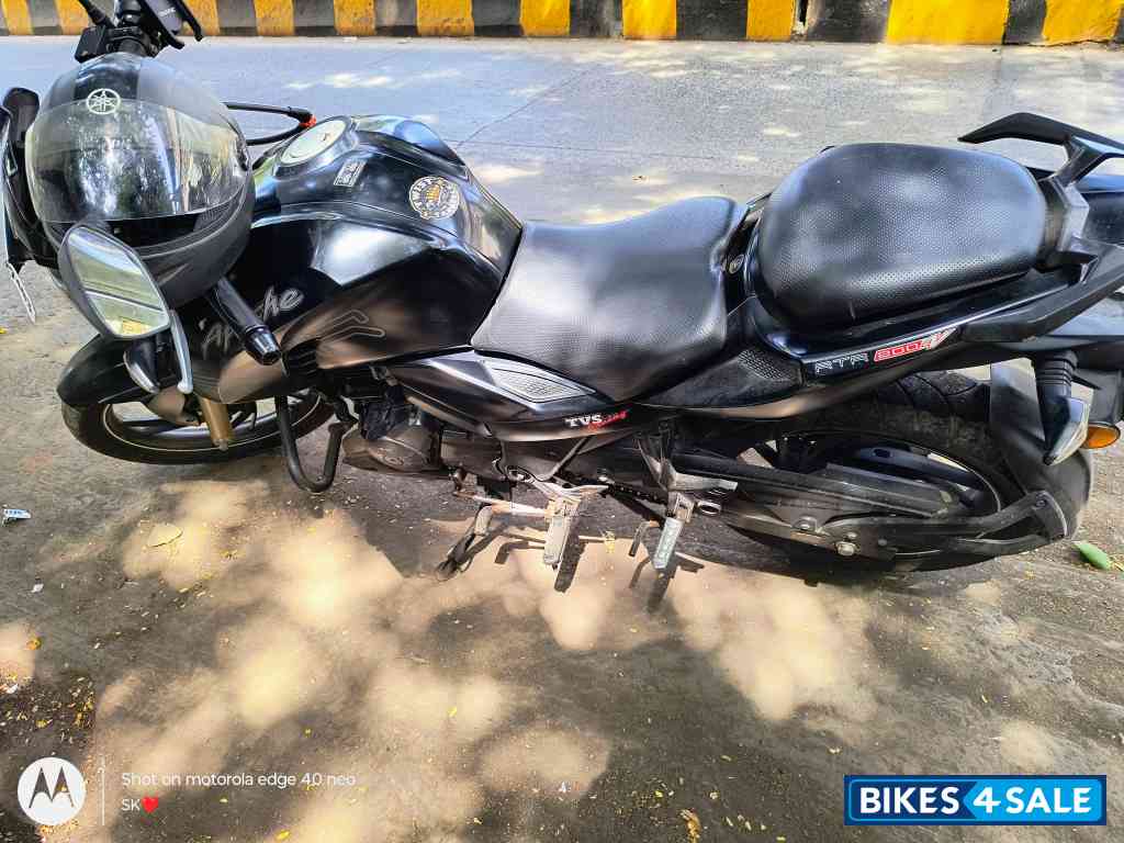 TVS Apache RTR 200 4V TVS Apache RTR 200 4V