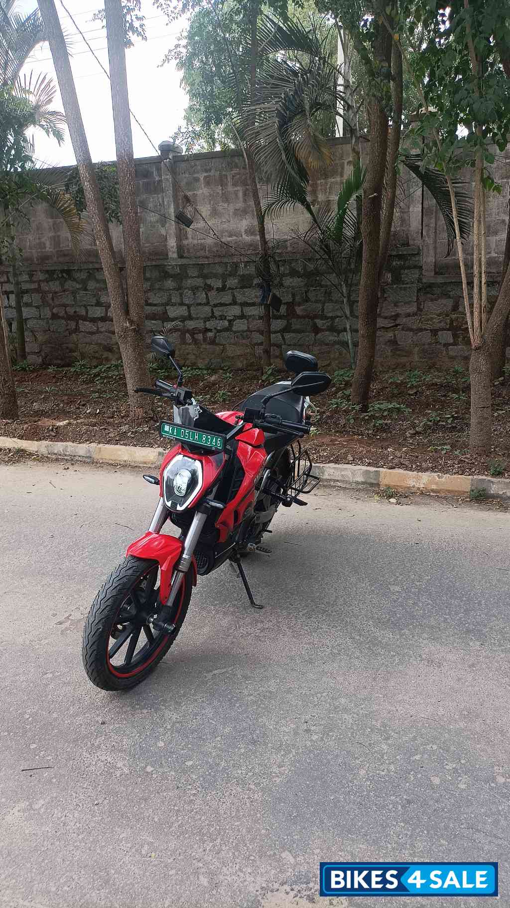 Red And Black Revolt RV 400 Red And Black Revolt RV 400