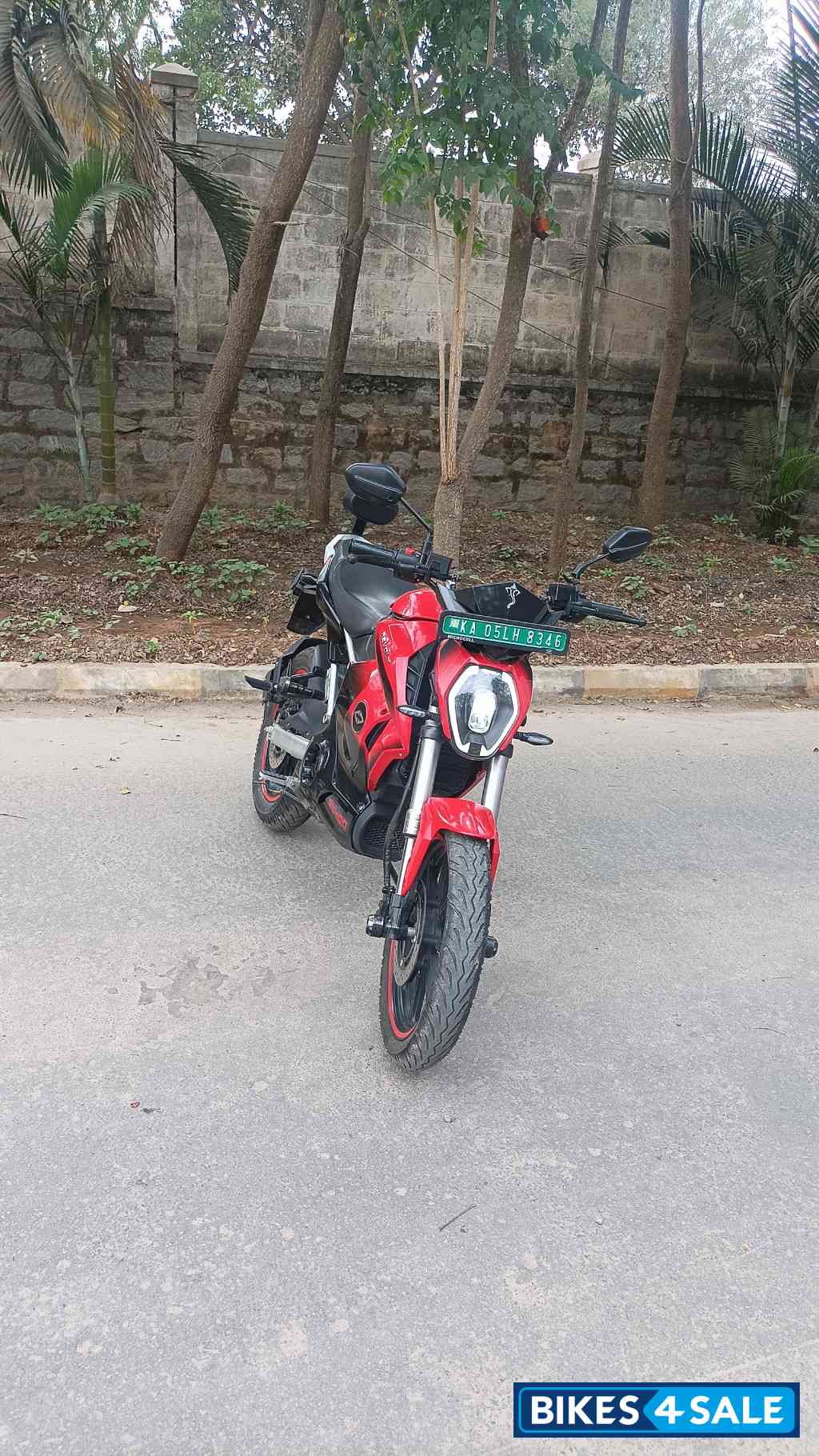 Red And Black Revolt RV 400 Red And Black Revolt RV 400