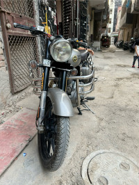 Royal Enfield Classic Gunmetal Grey 2020 Model