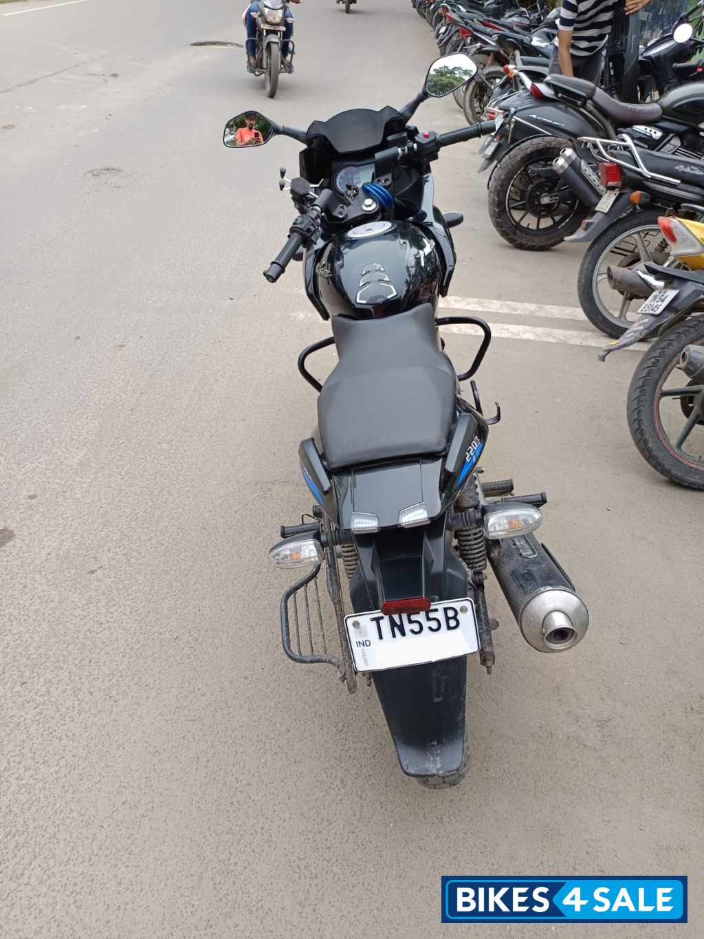 Black And Blue Bajaj Pulsar 220F Black And Blue Bajaj Pulsar 220F