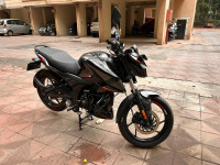 Black Bajaj Pulsar N150