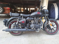 Royal Enfield Classic Stealth Black 2020 Model