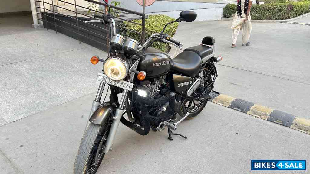 Royal Enfield Thunderbird TwinSpark 350 Royal Enfield Thunderbird TwinSpark 350