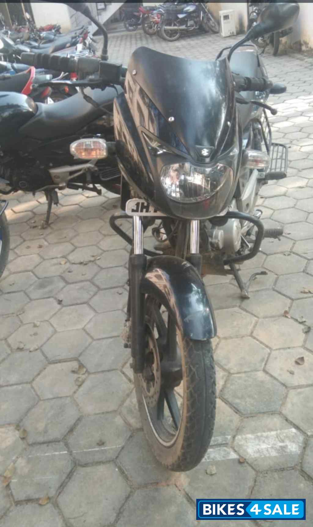 Black Bajaj Pulsar 150 DTSi Black Bajaj Pulsar 150 DTSi