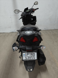 Black Suzuki Avenis 125 Ride Connect Edition
