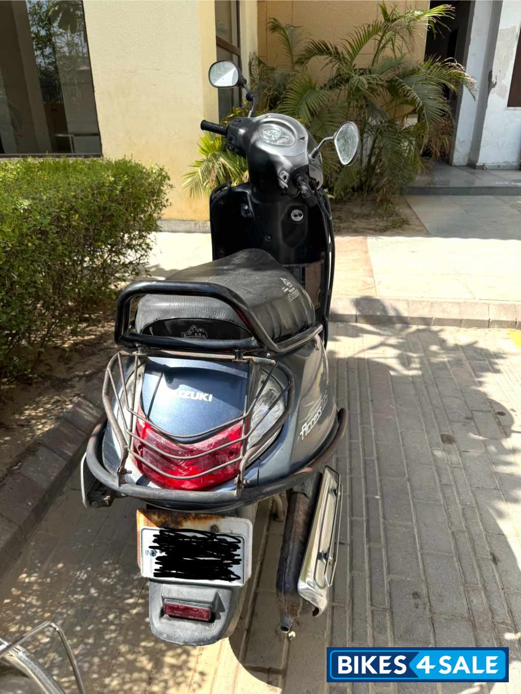 Grey Suzuki Access 125
