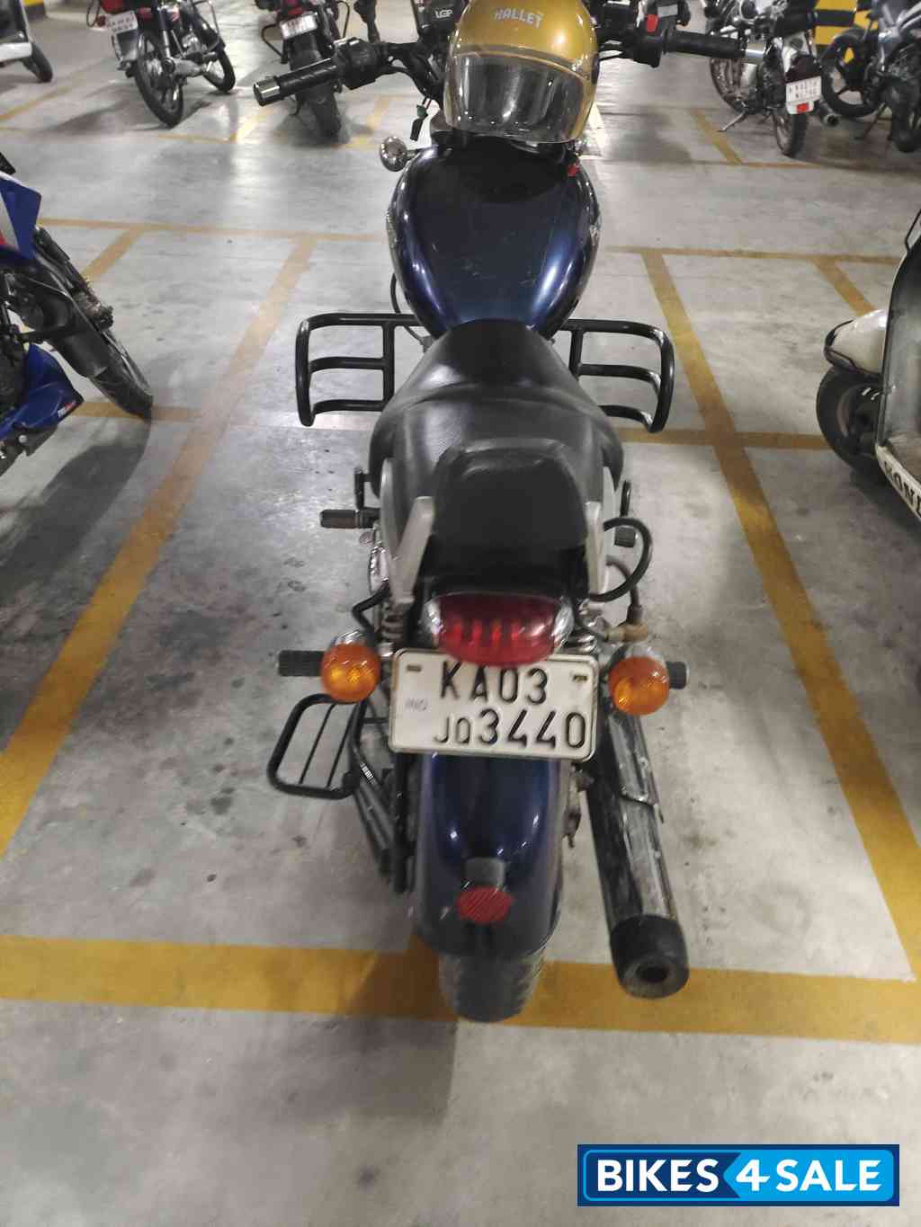 Marine Blue Royal Enfield Thunderbird 350 Marine Blue Royal Enfield Thunderbird 350