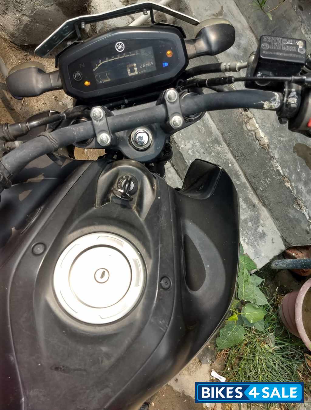 Black Yamaha FZ-S FI V3