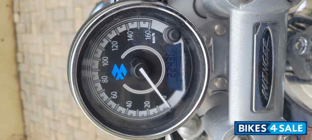 Bajaj Avenger Cruise 220 Bajaj Avenger Cruise 220