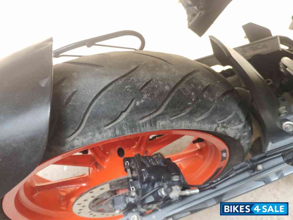 KTM Duke 200 ABS KTM Duke 200 ABS