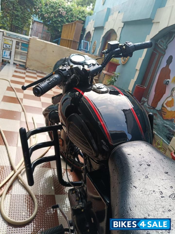 Royal Enfield Classic 350 Dual Channel BS6