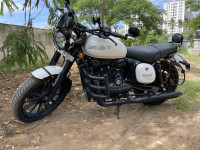 Jawa 42 Dual Channel ABS Sirius White