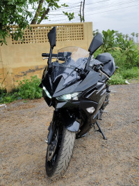 Metalic Black Kawasaki Ninja 500