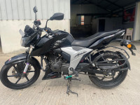 Black TVS Apache RTR 160 4V
