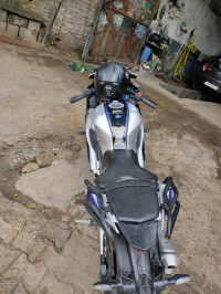 Silver Black Yamaha R15 V4