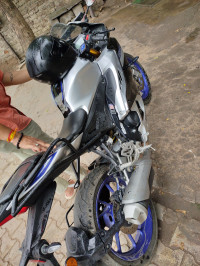 Silver Black Yamaha R15 V4