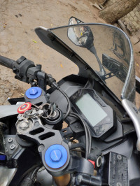 Silver Black Yamaha R15 V4