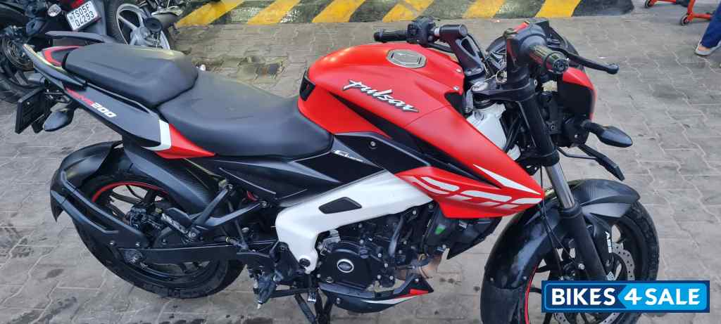 Brunt Red Bajaj Pulsar NS 200 BS6