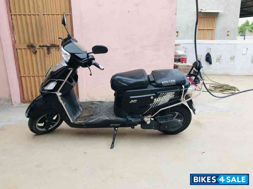 Black Jitendra JMT 1000HS Black Jitendra JMT 1000HS