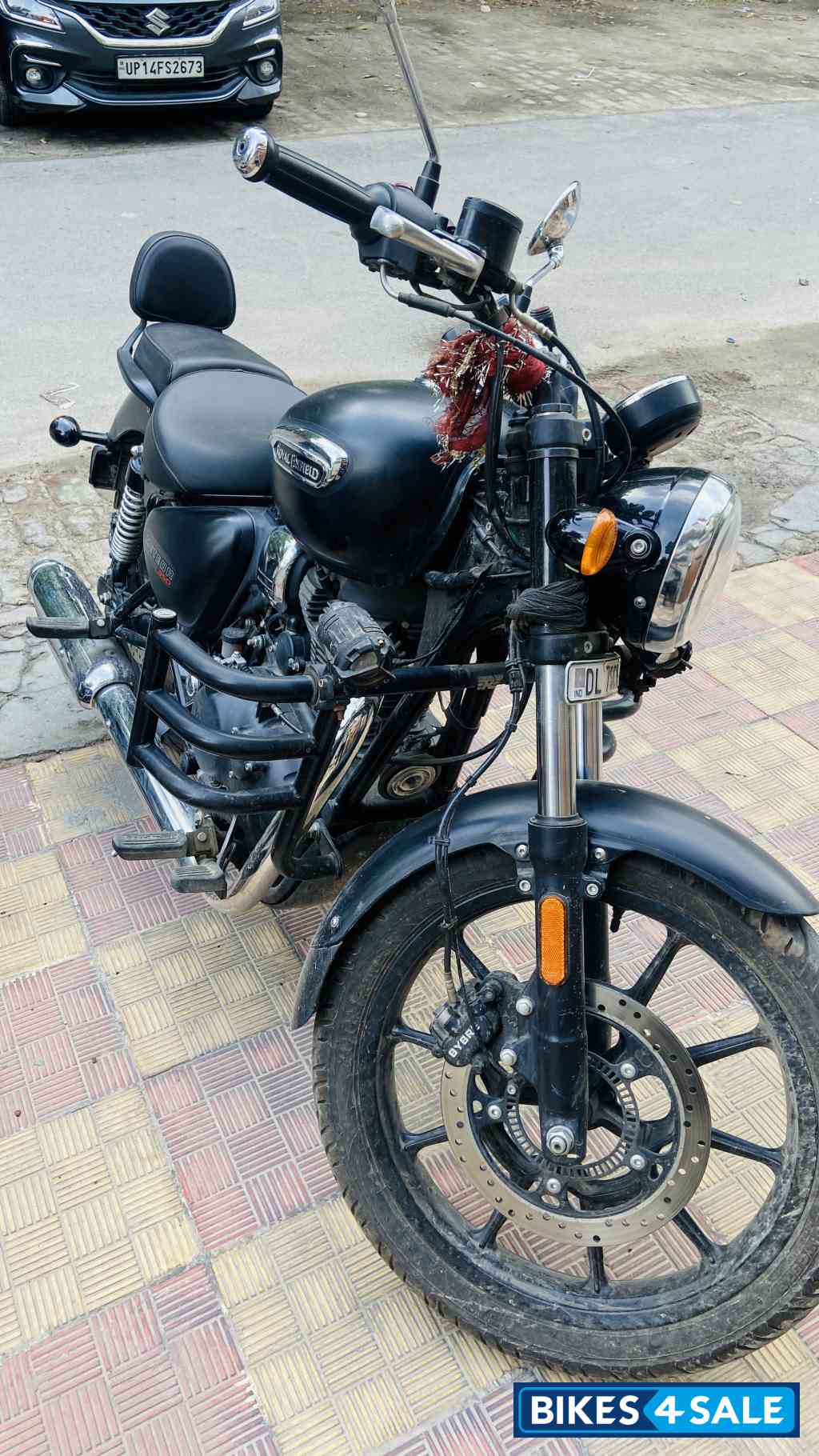 Black Royal Enfield Meteor 350 Stellar Black Royal Enfield Meteor 350 Stellar