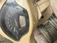 Beige Vespa Elegante 150