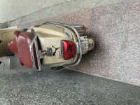 Beige Vespa Elegante 150