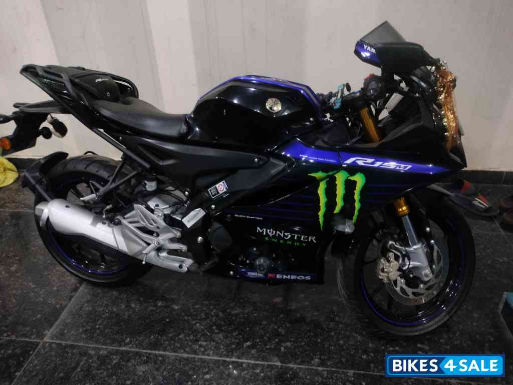 Black Yamaha R15M Monster Energy MotoGP Edition Black Yamaha R15M Monster Energy MotoGP Edition