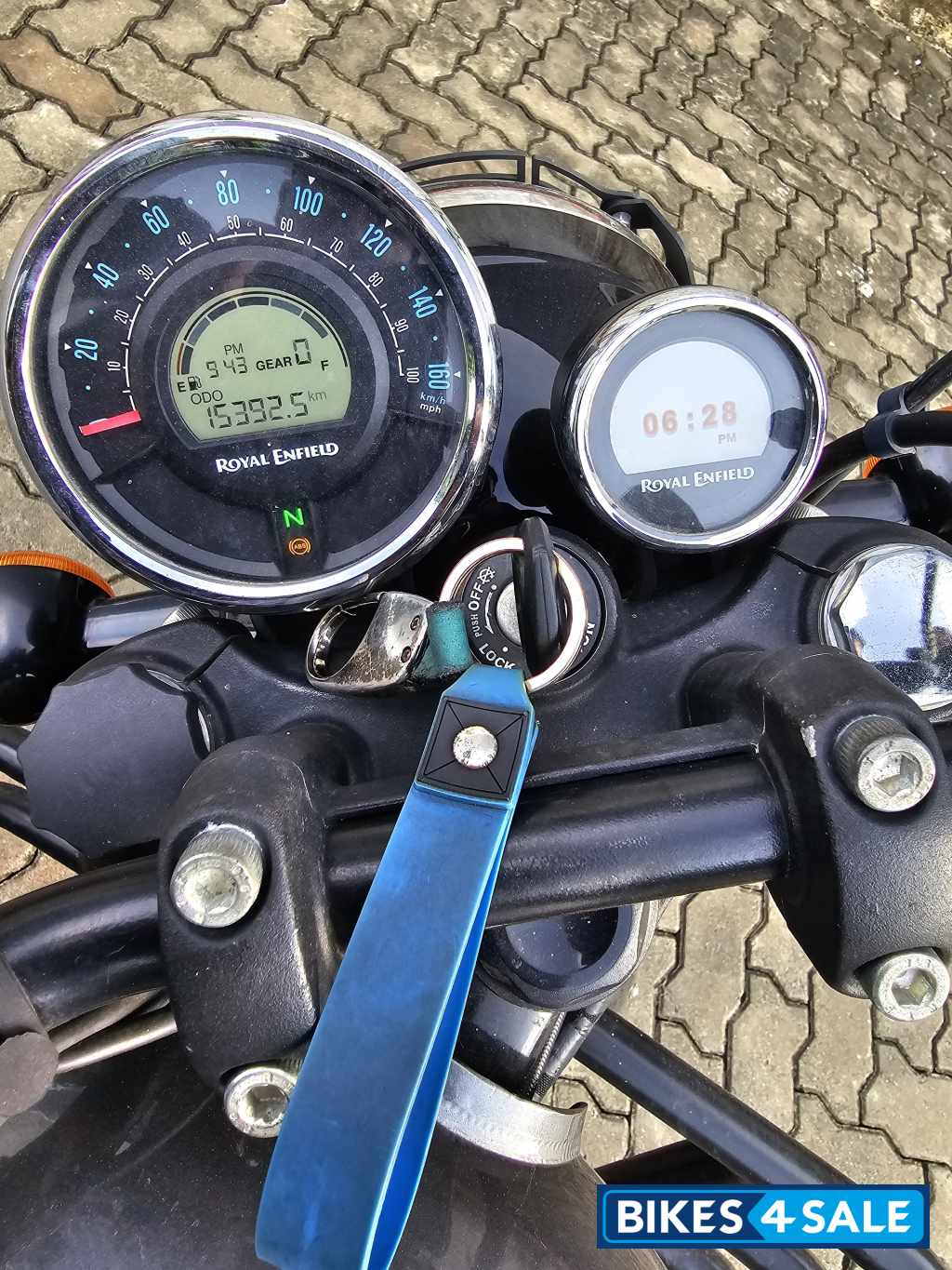 Grey Royal Enfield Meteor 350 Fireball Grey Royal Enfield Meteor 350 Fireball