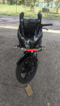 Black Bajaj Pulsar 220F