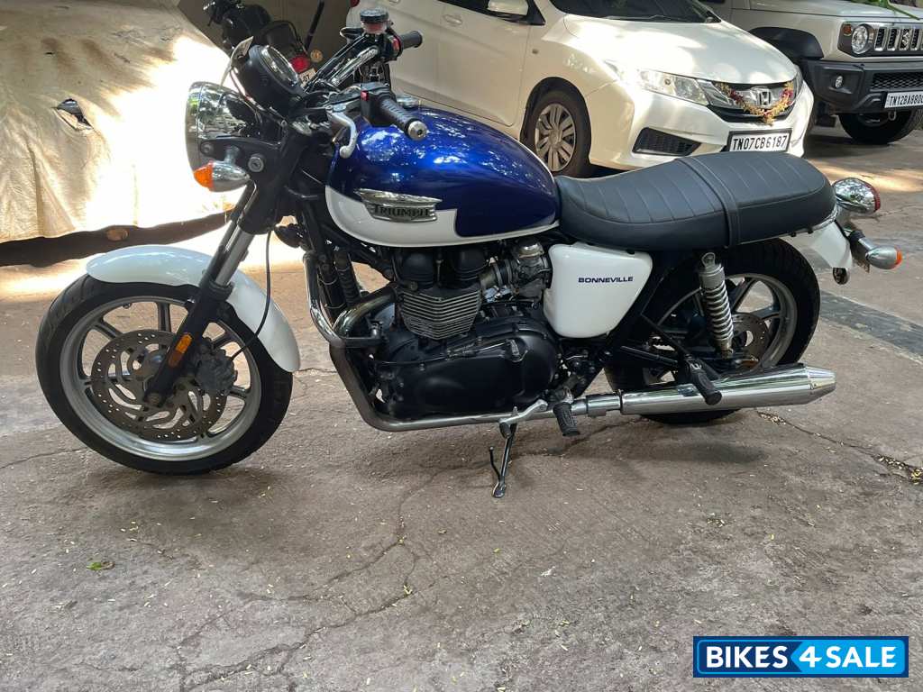 Triumph Bonneville T100 Triumph Bonneville T100