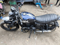 Yezdi Scrambler Dual Tone 2022 Model