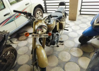 Royal Enfield Classic 500