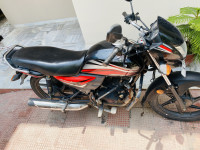 Red Black Honda Dream Neo