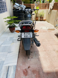 Red Black Honda Dream Neo