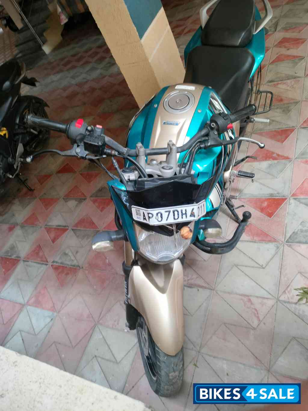 Yamaha FZ-S FI V2 Yamaha FZ-S FI V2