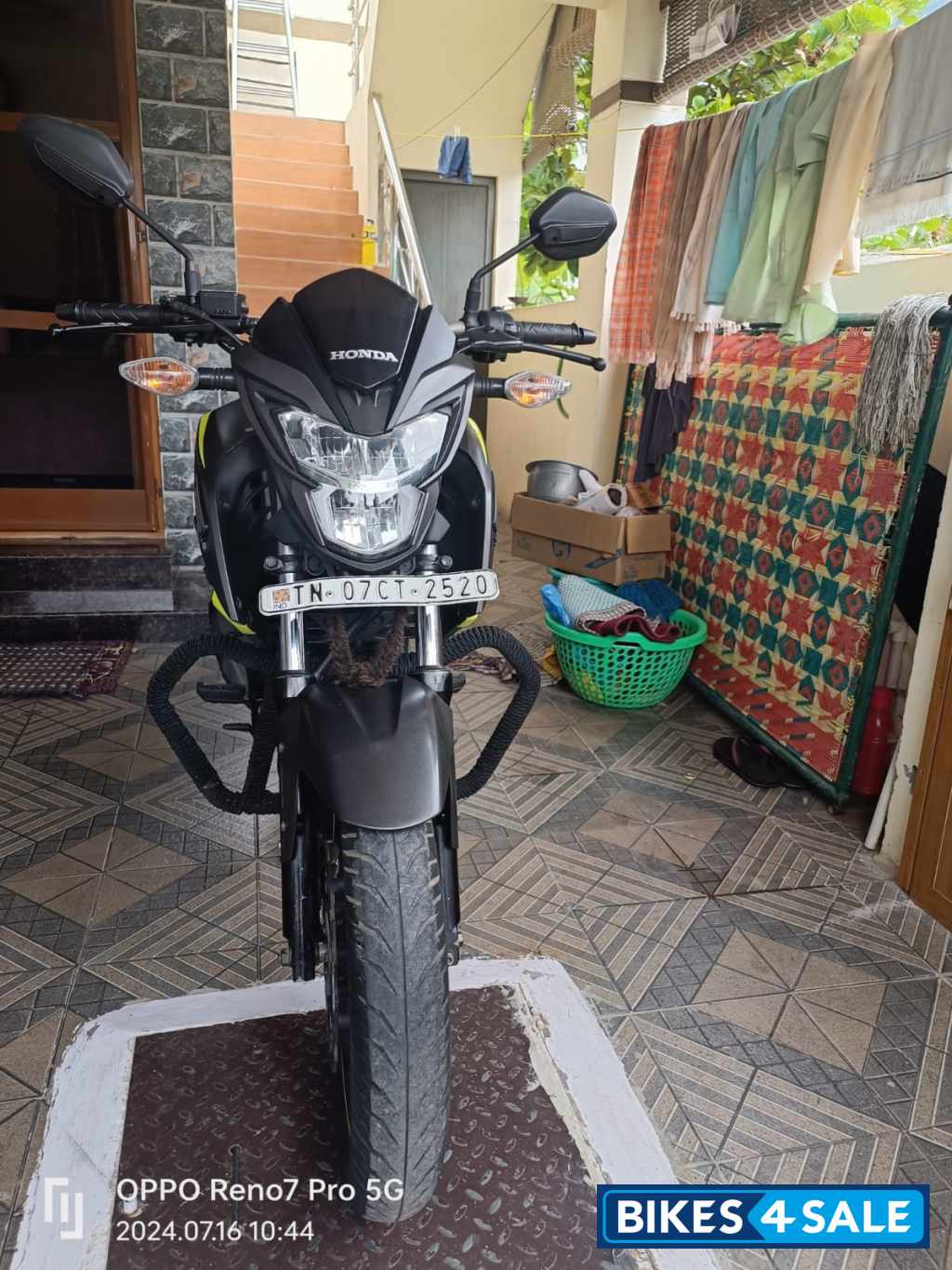 Mat Axis Gray Metallic Honda CB Hornet 160R ABS