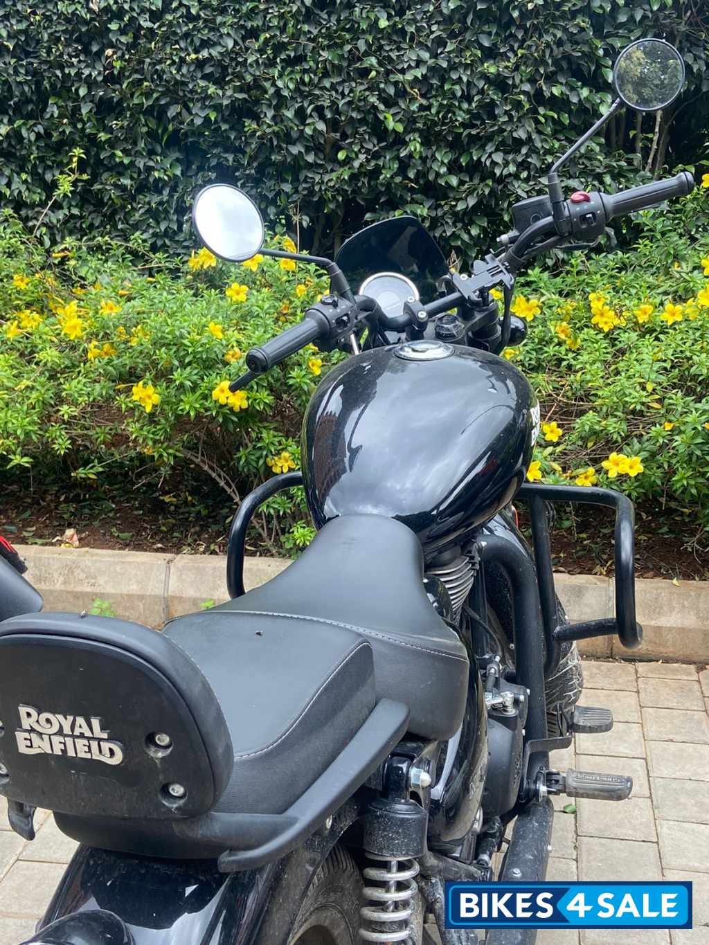 Royal Enfield Meteor 350 Fireball Royal Enfield Meteor 350 Fireball