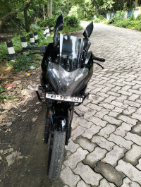 Bajaj Pulsar 220F