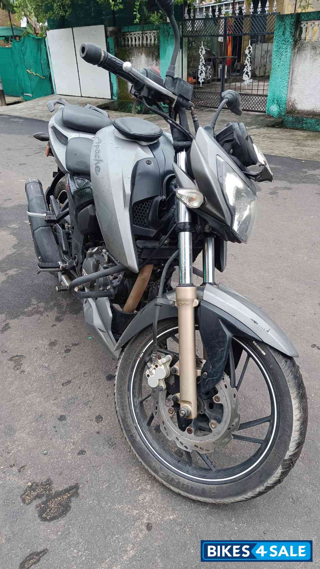 Matte Grey TVS Apache RTR 200 4V