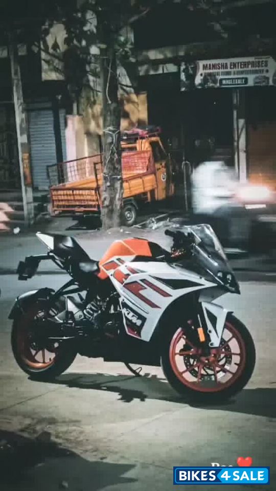 Orange KTM RC 125 2020