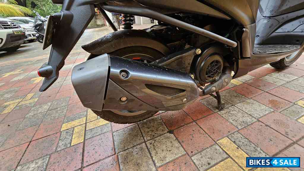 Black Aprilia SXR 160 Black Aprilia SXR 160