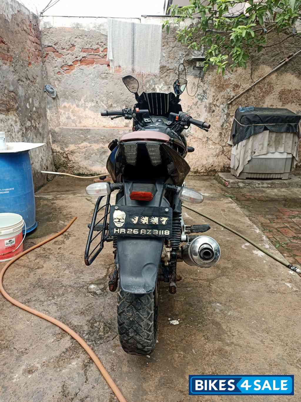 Bajaj Pulsar 220 DTSi Bajaj Pulsar 220 DTSi
