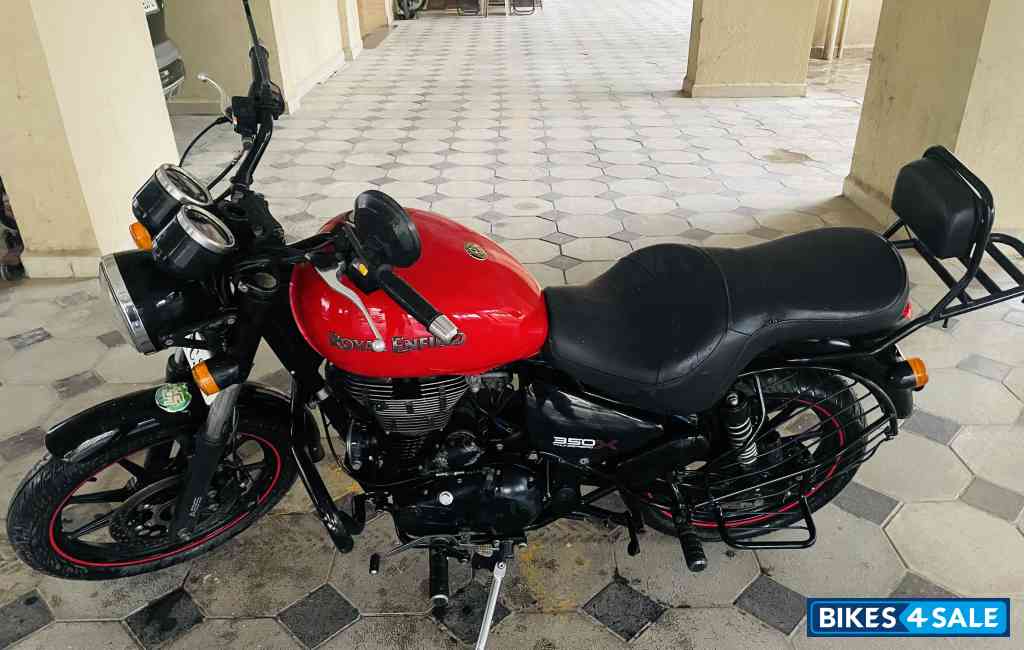 Red And Black Royal Enfield Thunderbird X 350