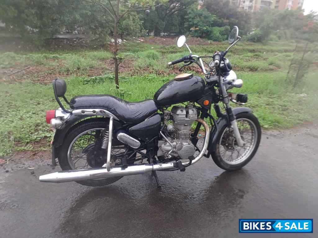 Black Royal Enfield Thunderbird TwinSpark 350 Black Royal Enfield Thunderbird TwinSpark 350