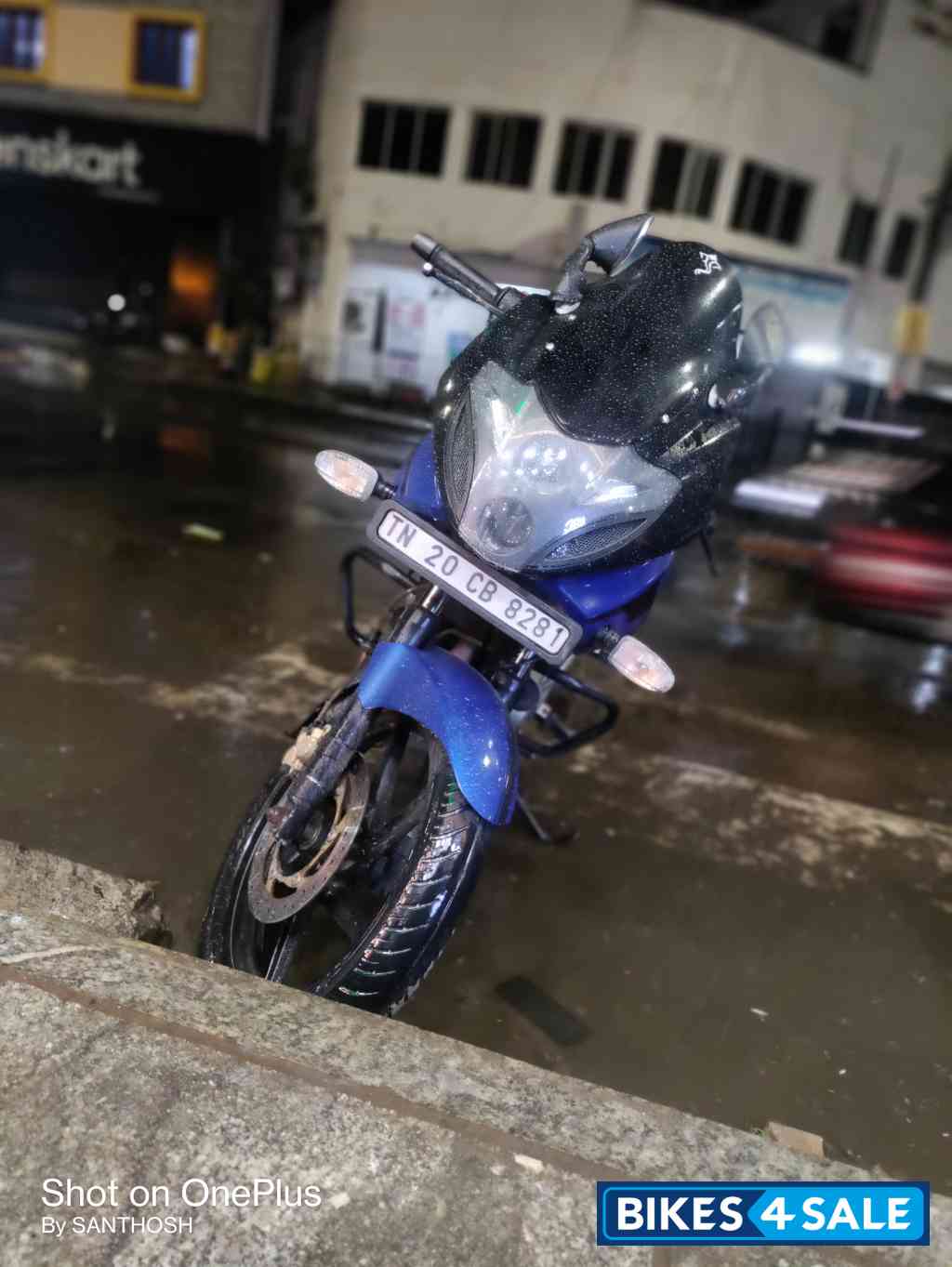 Bajaj Pulsar 220F Bajaj Pulsar 220F