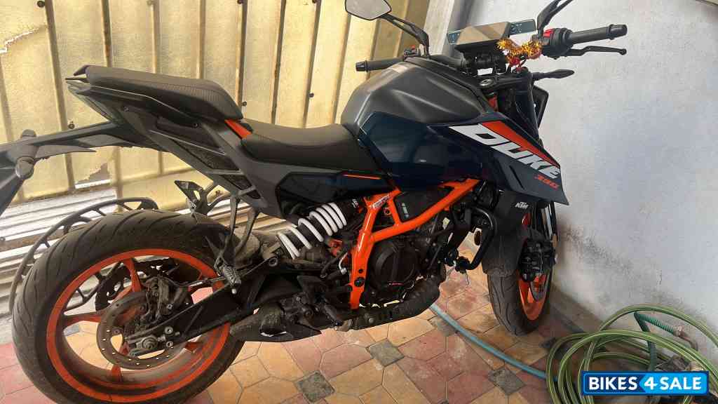 KTM Duke 390 2024