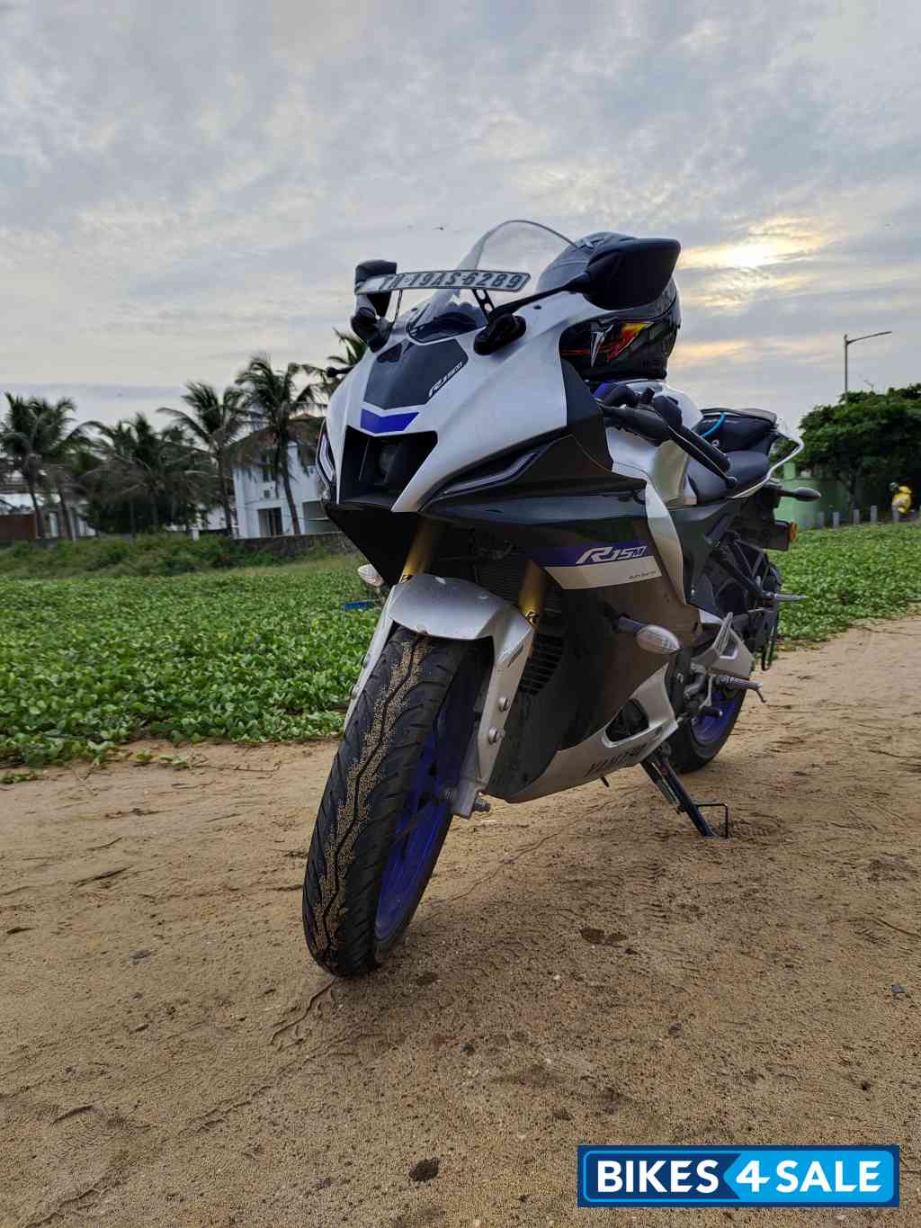 Yamaha R15M Yamaha R15M