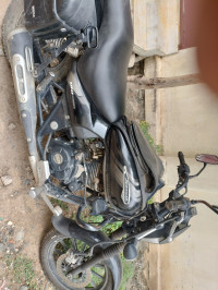 Bajaj Avenger Street 180