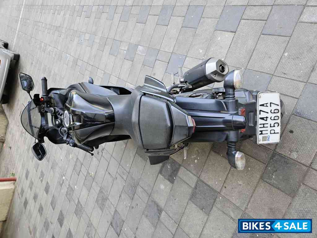 Yamaha YZF R15 V2 Yamaha YZF R15 V2